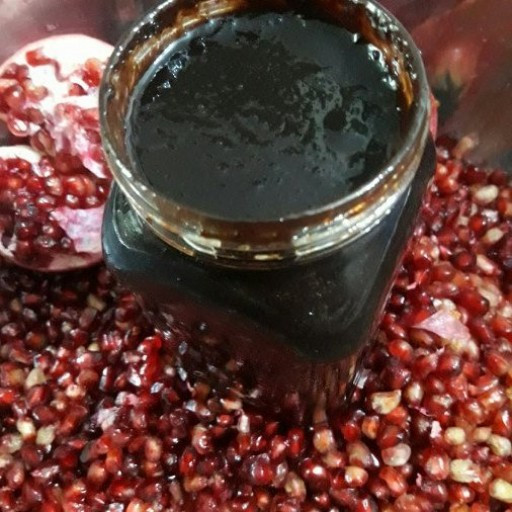 رب انار گوشتی ملس خانگی یک کیلو